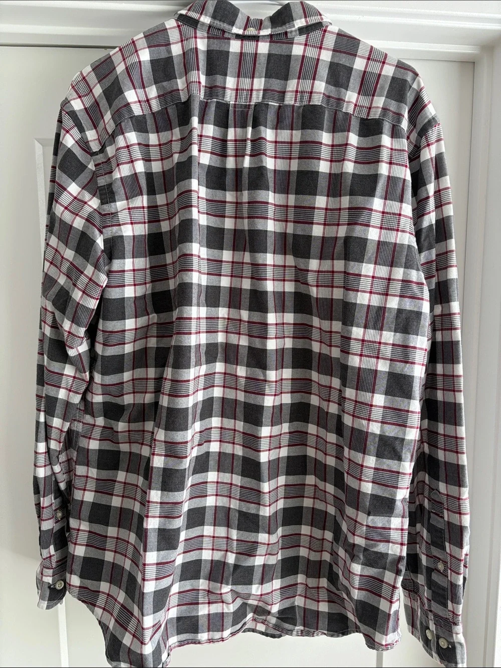 Banana Republic Men's Black, White & Red Plaid Button-Down Shirt - Grant Fit